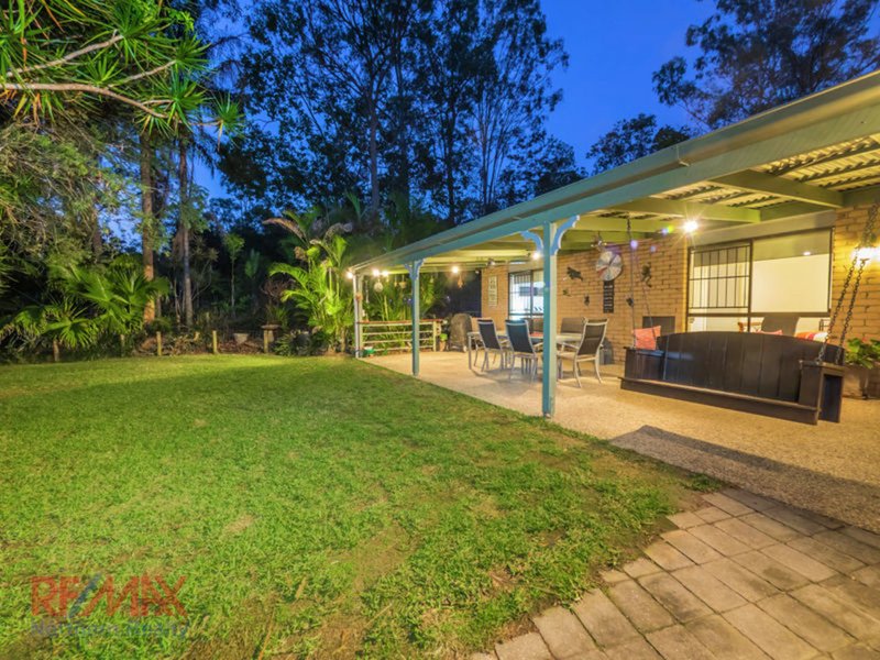 Photo - 14 Drapers Rd , Eatons Hill QLD 4037 - Image 4