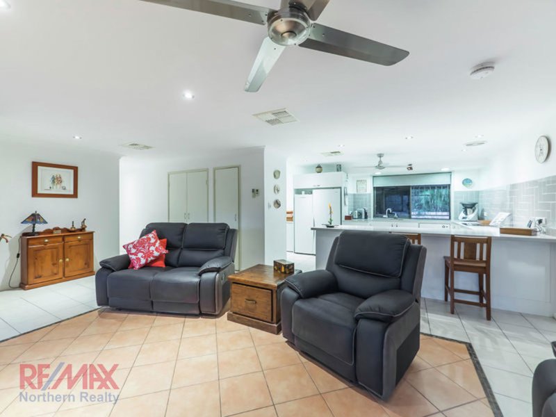 Photo - 14 Drapers Rd , Eatons Hill QLD 4037 - Image 8