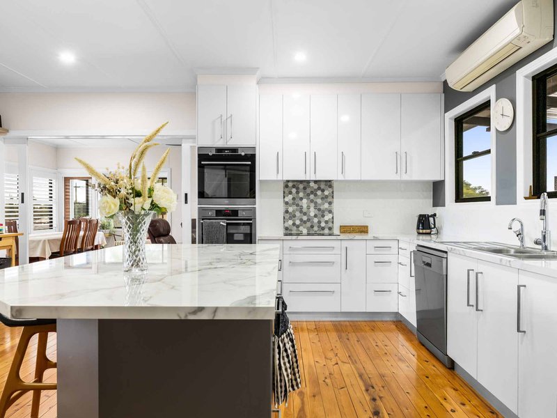 Photo - 14 Drayton Road, Harristown QLD 4350 - Image 2