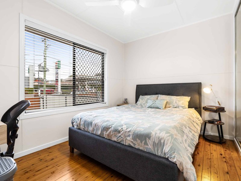 Photo - 14 Drayton Road, Harristown QLD 4350 - Image 7
