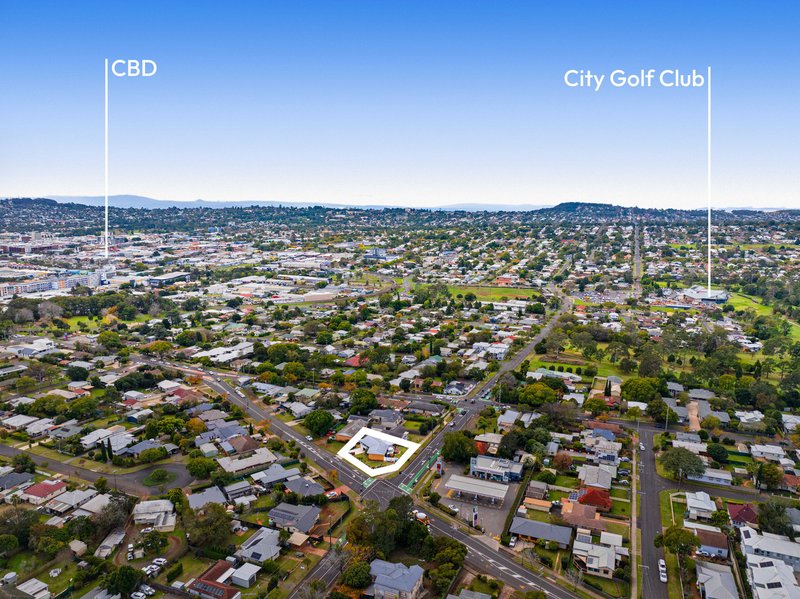 Photo - 14 Drayton Road, Harristown QLD 4350 - Image 17