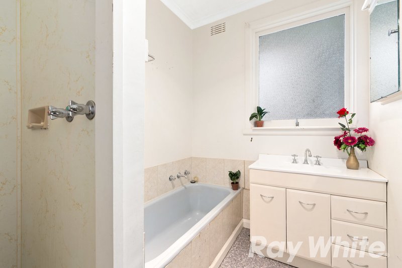 Photo - 14 Dudley Street, Mitcham VIC 3132 - Image 5