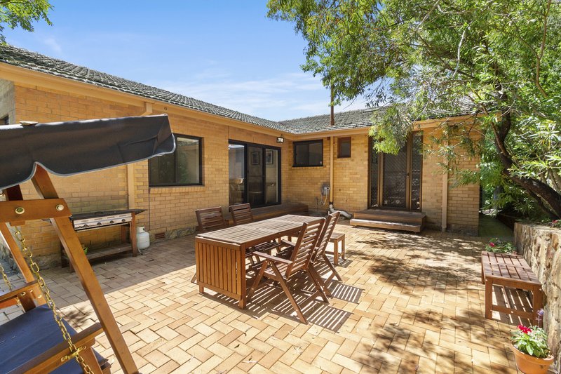 Photo - 14 Dugan Street, Deakin ACT 2600 - Image 17