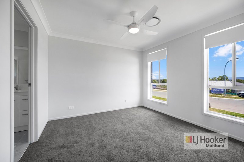 Photo - 14 Duguid Street, Farley NSW 2320 - Image 4