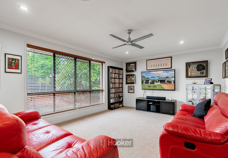 Photo - 14 Dulwich Place, Forest Lake QLD 4078 - Image 4