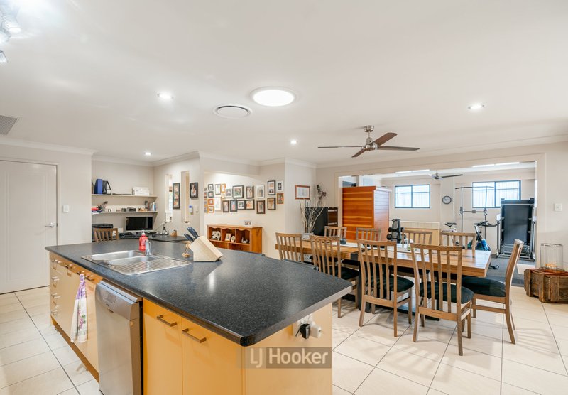 Photo - 14 Dulwich Place, Forest Lake QLD 4078 - Image 9
