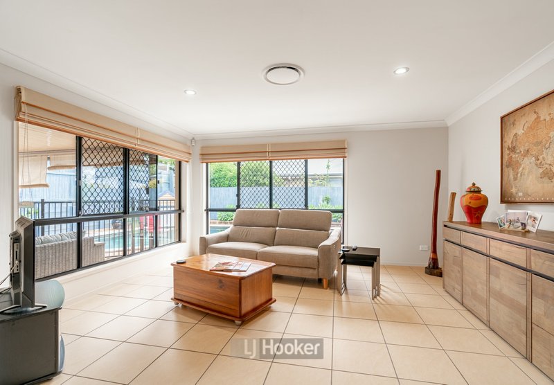 Photo - 14 Dulwich Place, Forest Lake QLD 4078 - Image 10
