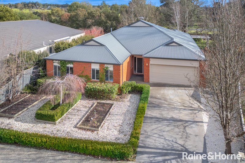 Photo - 14 Dumbarton Way, Gisborne VIC 3437 - Image 1