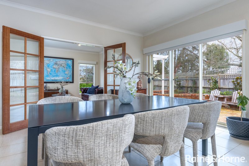 Photo - 14 Dumbarton Way, Gisborne VIC 3437 - Image 11