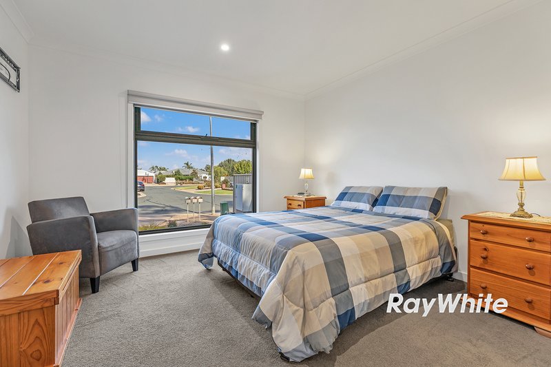 Photo - 1/4 Dumfries Court, Moama NSW 2731 - Image 13