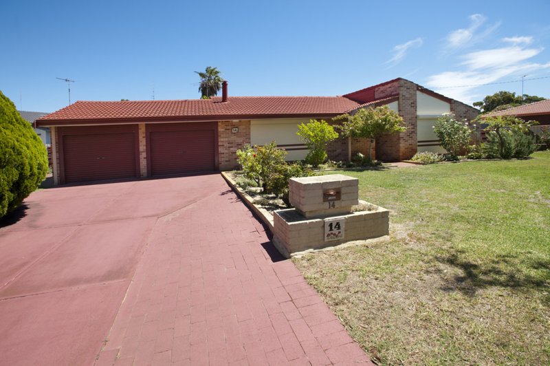 Photo - 14 Dwyer Street, East Bunbury WA 6230 - Image 4