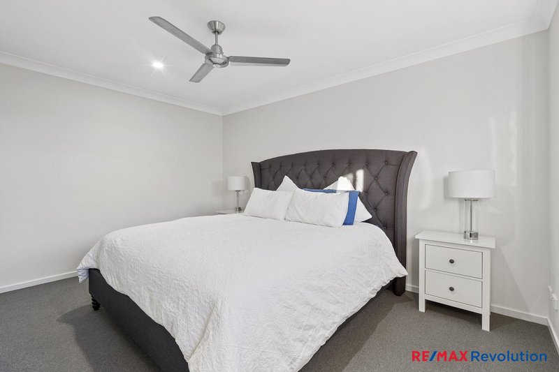 Photo - 14 Dysart Drive, Holmview QLD 4207 - Image 10