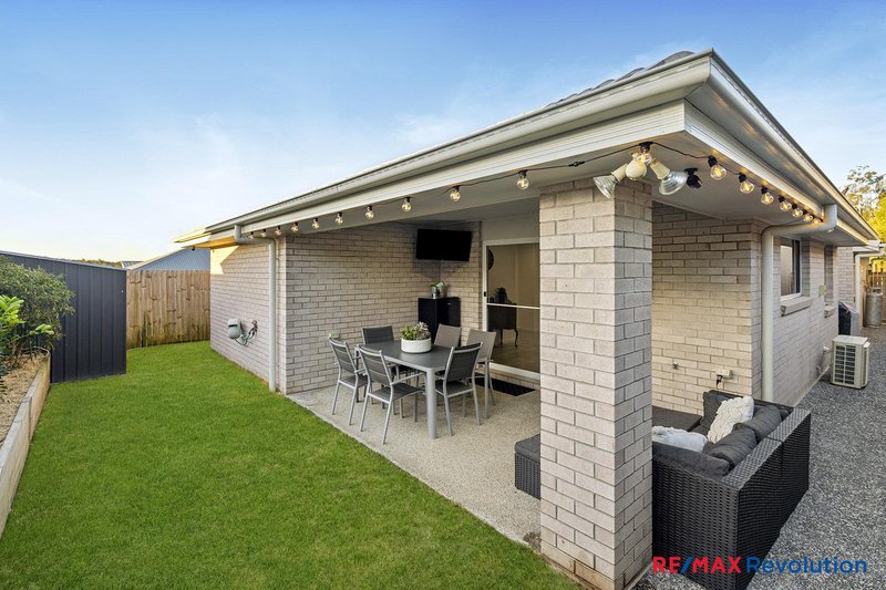 Photo - 14 Dysart Drive, Holmview QLD 4207 - Image 16