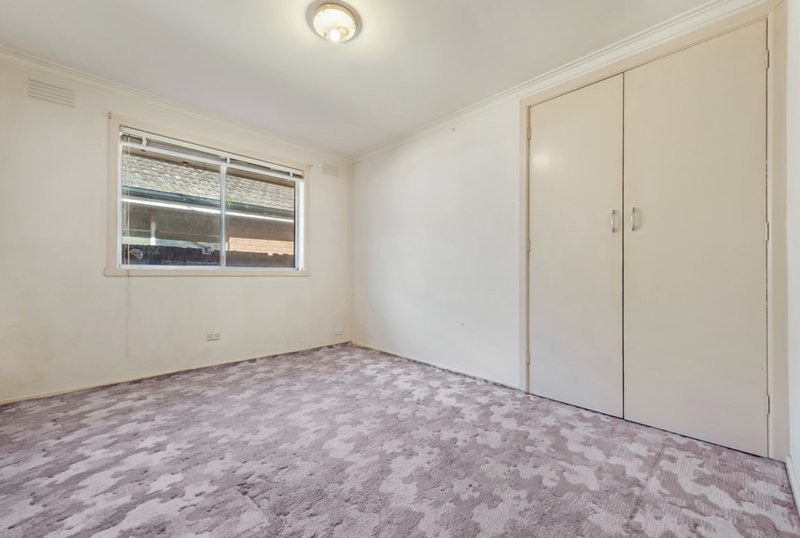 Photo - 14 Eagle Avenue, Kingsbury VIC 3083 - Image 7