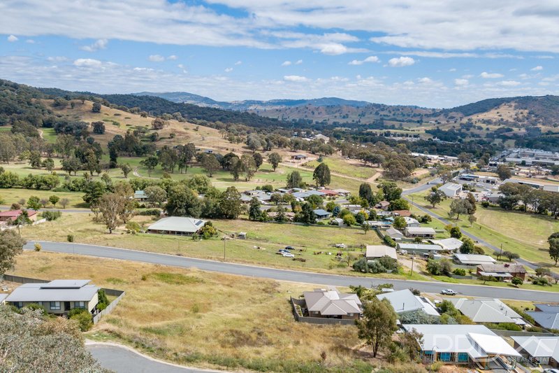 Photo - 14 Eberlin Place, Tumut NSW 2720 - Image