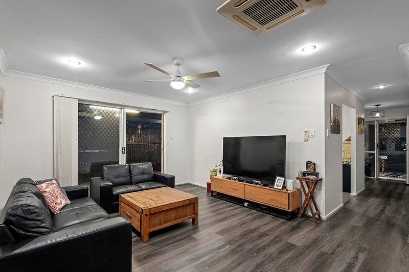 Photo - 14 Eden Crescent, Springfield Lakes QLD 4300 - Image 6