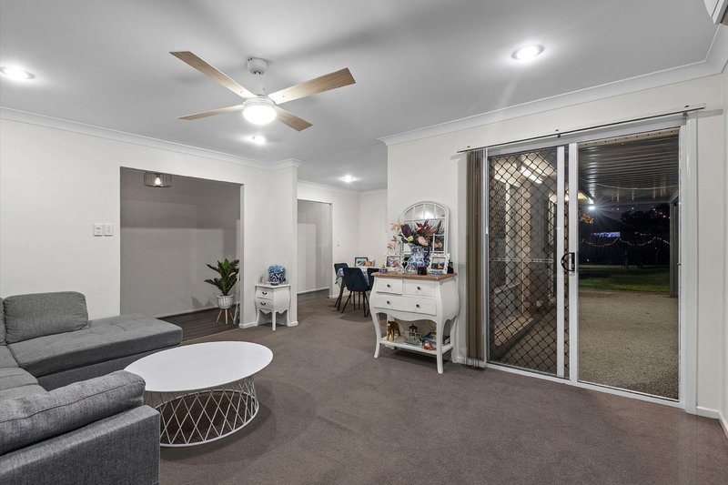 Photo - 14 Eden Crescent, Springfield Lakes QLD 4300 - Image 8