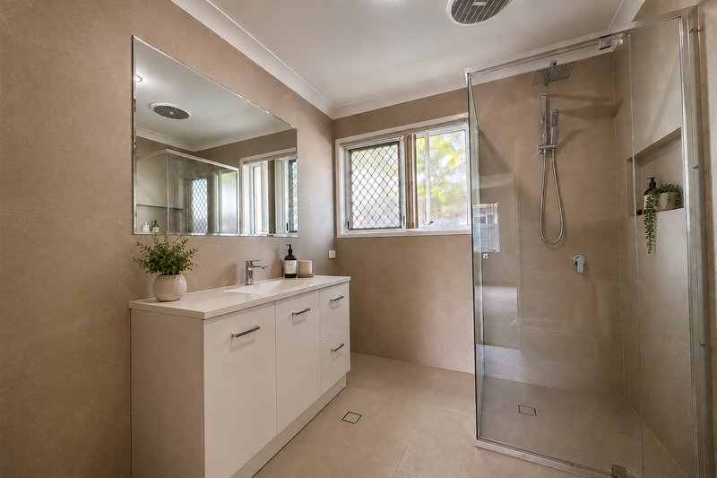 Photo - 14 Eden Crescent, Springfield Lakes QLD 4300 - Image 14