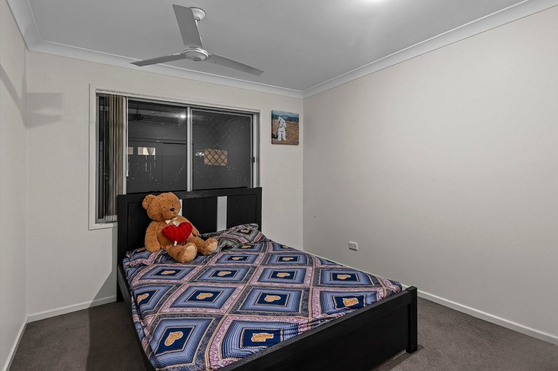 Photo - 14 Eden Crescent, Springfield Lakes QLD 4300 - Image 17