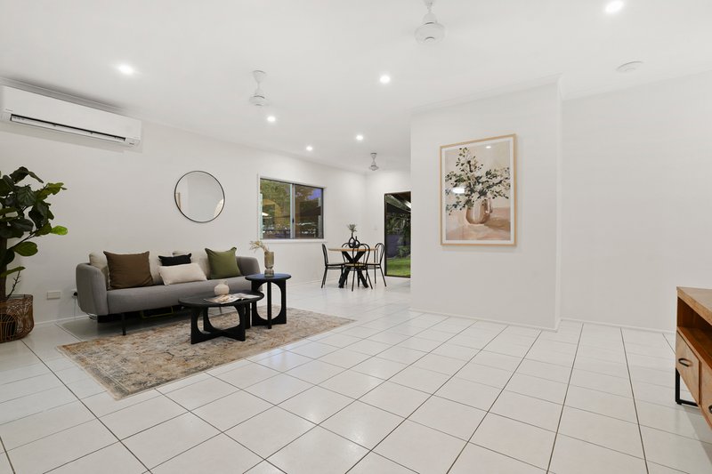 Photo - 14 Edgeview Court, Leanyer NT 0812 - Image 2