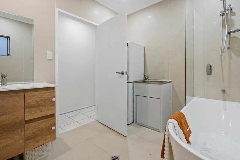 Photo - 14 Edgeview Court, Leanyer NT 0812 - Image 14