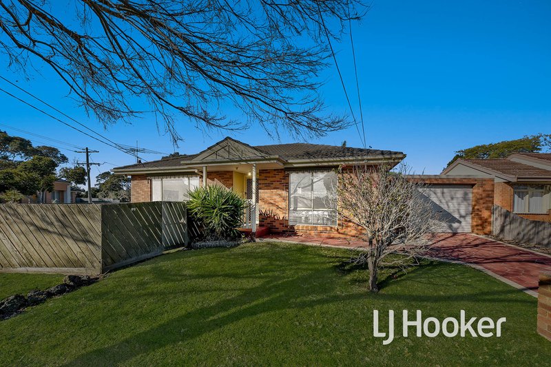 1/4 Edinborough Street, Hallam VIC 3803