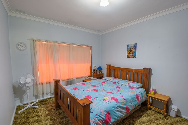 Photo - 14 Edinburgh Road, Edenhope VIC 3318 - Image 9