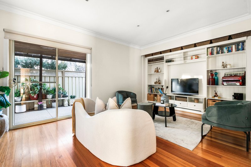 Photo - 1/4 Edward Street, Fawkner VIC 3060 - Image 2