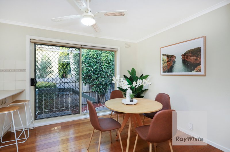 Photo - 14 Ellesmere Crescent, Gladstone Park VIC 3043 - Image 8