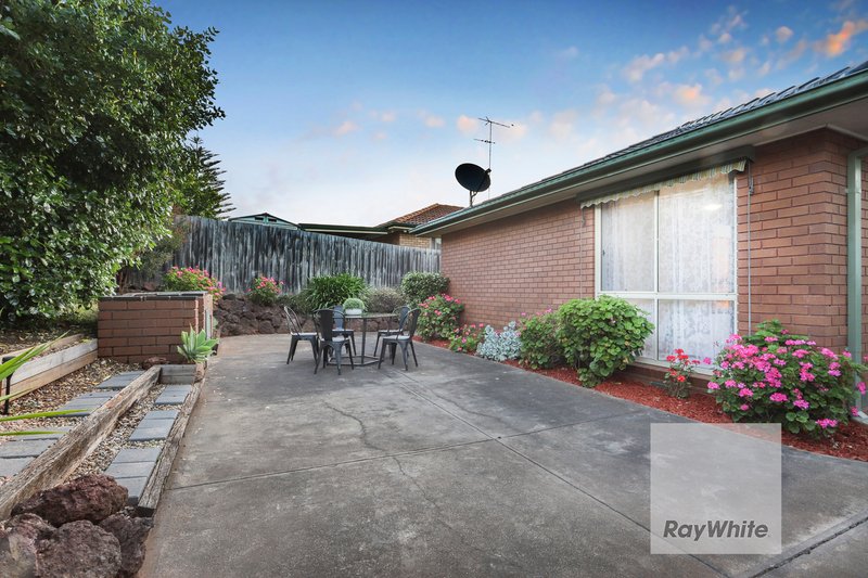 Photo - 14 Ellesmere Crescent, Gladstone Park VIC 3043 - Image 18