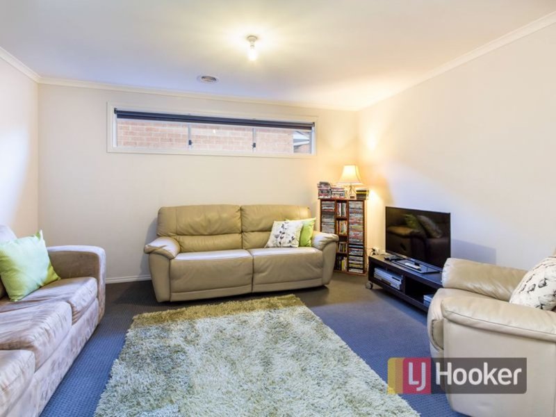 Photo - 14 Elliott Parade, Lynbrook VIC 3975 - Image 6