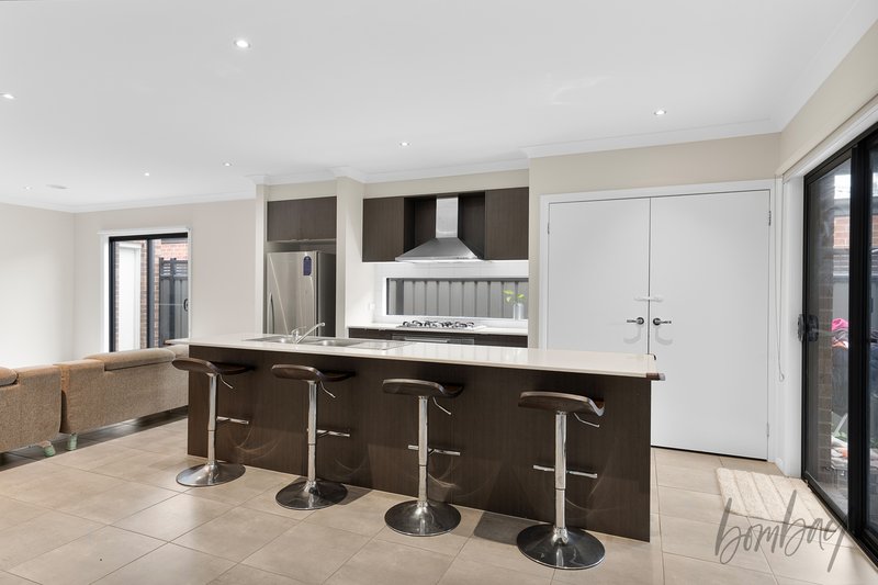 Photo - 14 Elmhurst Road, Wollert VIC 3750 - Image 4