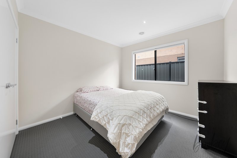 Photo - 14 Elmhurst Road, Wollert VIC 3750 - Image 11