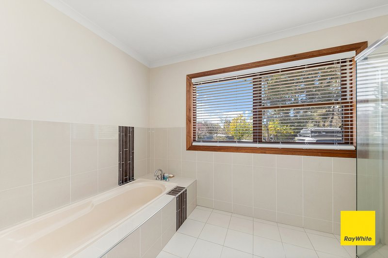 Photo - 14 Elmslea Drive, Bungendore NSW 2621 - Image 18