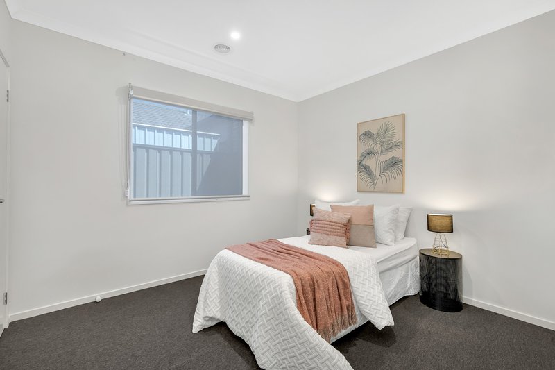 Photo - 14 Elsternwick Street, Truganina VIC 3029 - Image 11