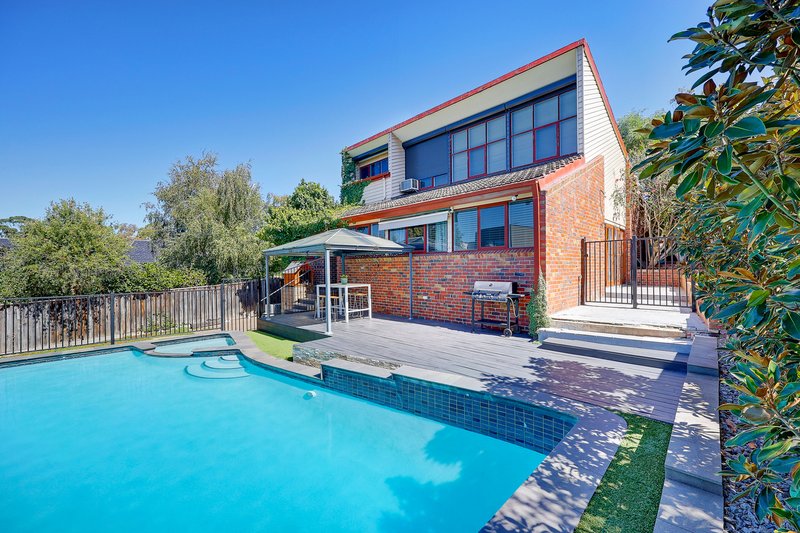 14 Elysee Court, Strathmore Heights VIC 3041