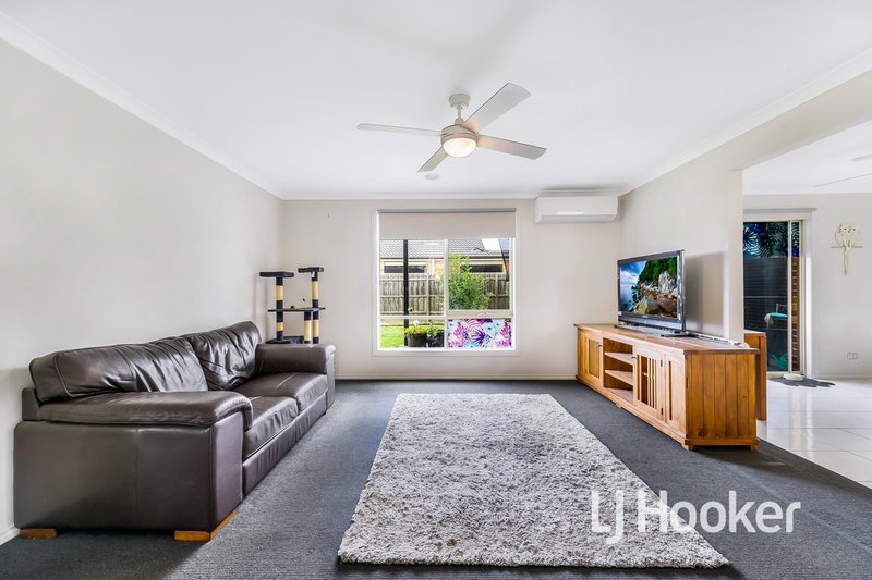 Photo - 14 Emerald Crescent, Koo Wee Rup VIC 3981 - Image 8