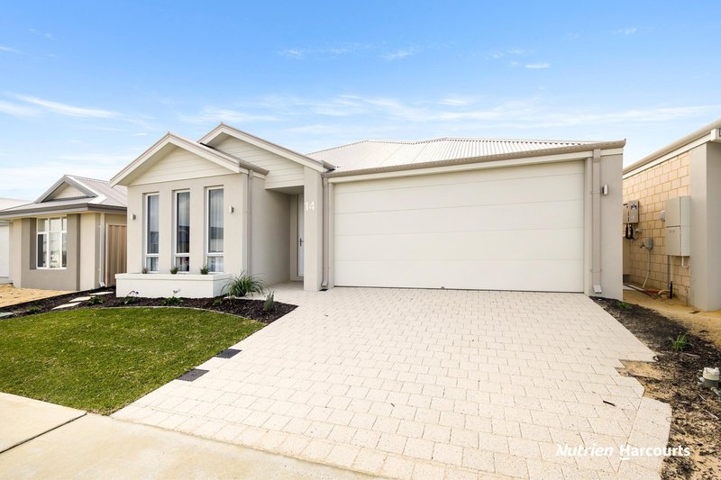 Photo - 14 Empire Way, Yanchep WA 6035 - Image 2