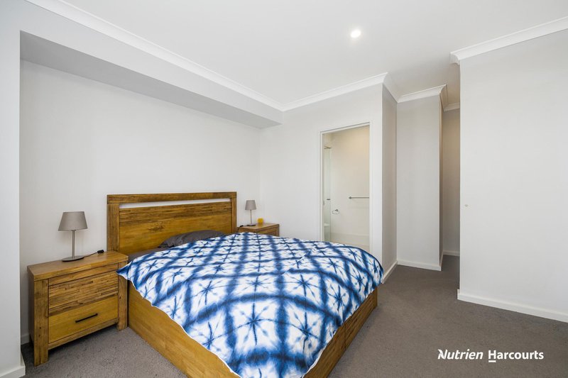 Photo - 14 Empire Way, Yanchep WA 6035 - Image 8