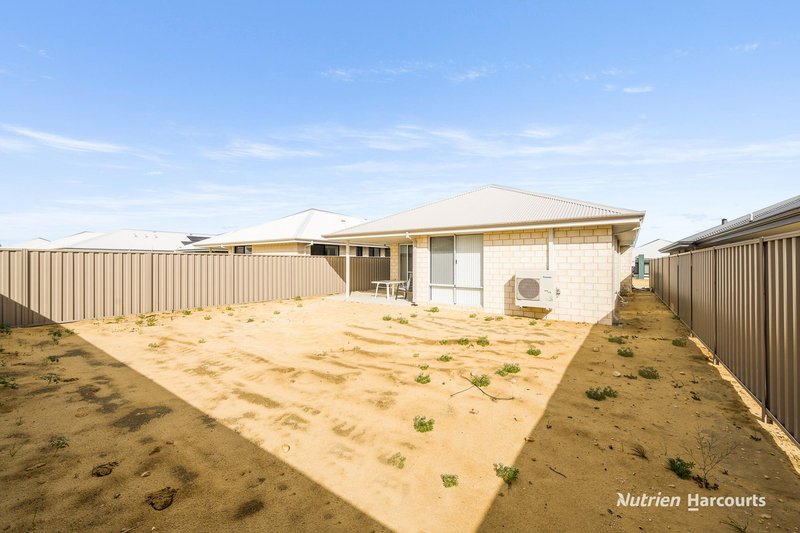 Photo - 14 Empire Way, Yanchep WA 6035 - Image 17