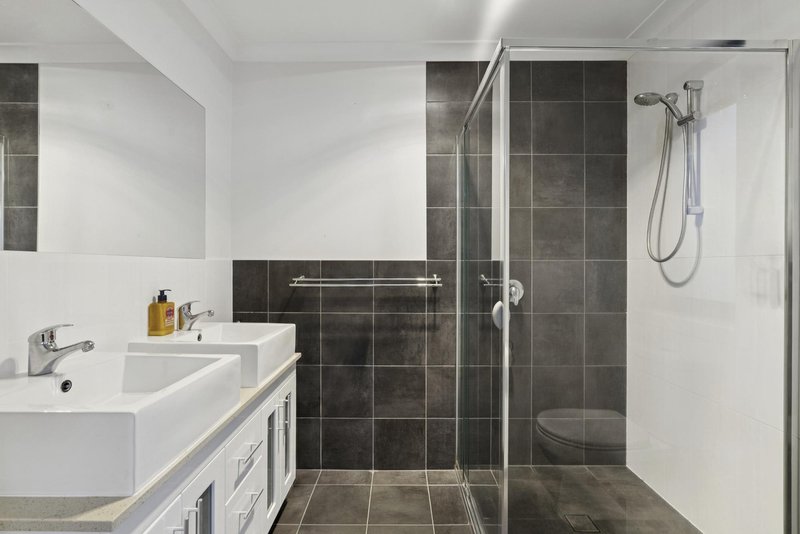 Photo - 14 Engel Street, Coombs ACT 2611 - Image 11