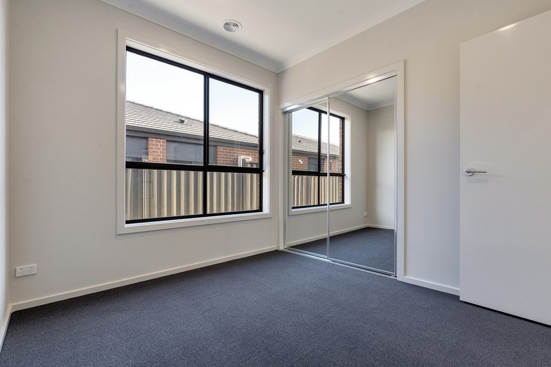 Photo - 14 Erba Street, Wollert VIC 3750 - Image 9