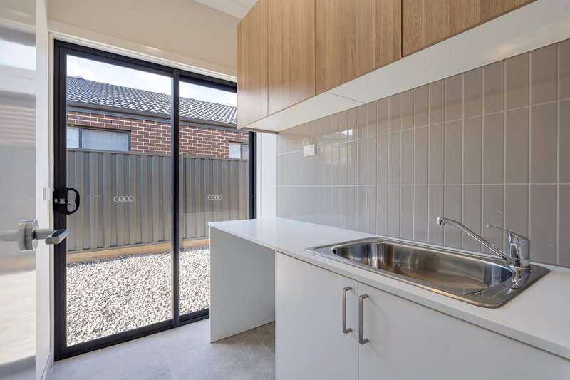 Photo - 14 Erba Street, Wollert VIC 3750 - Image 11