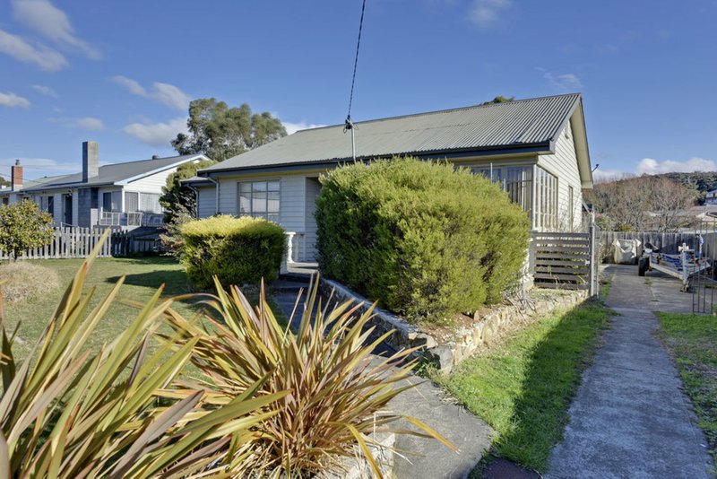 Photo - 14 Erebus Street, Warrane TAS 7018 - Image 11