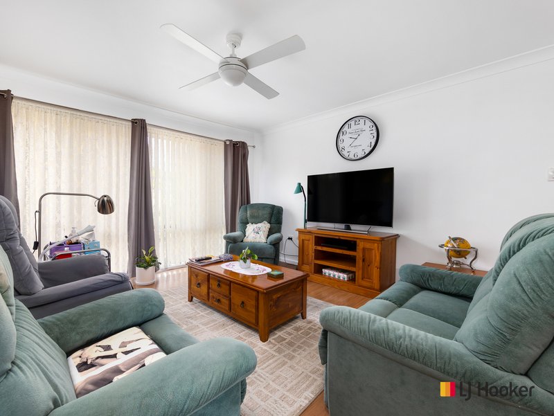 Photo - 1/4 Eric Fenning Drive, Surf Beach NSW 2536 - Image 5