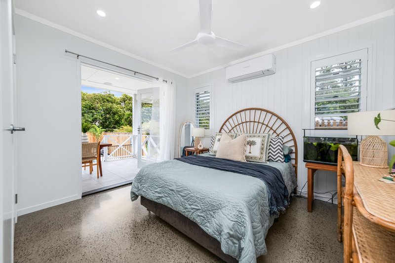 Photo - 14 Esplanade , Cooee Bay QLD 4703 - Image 13