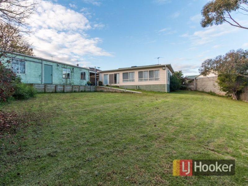 Photo - 14 Eugenia Street, Doveton VIC 3177 - Image 17