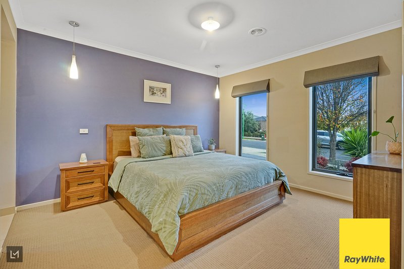 Photo - 14 Evadene Drive, Tarneit VIC 3029 - Image 3