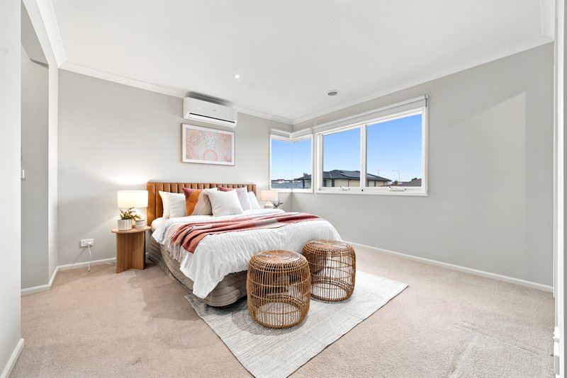 Photo - 14 Everglades Street, Lyndhurst VIC 3975 - Image 8