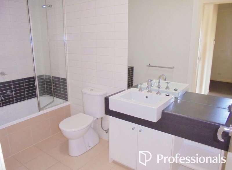 Photo - 14 Evergreen Boulevard, Clayton South VIC 3169 - Image 8